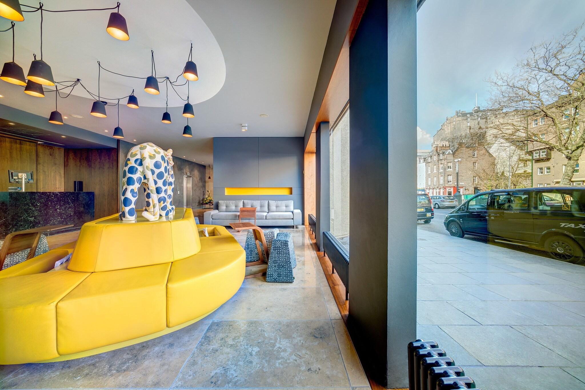 Vista Lobby Apex City of Edinburgh Hotel
