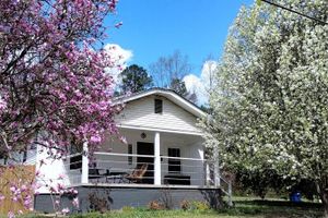 Alquiler Vacacional - Charming cottage Pet Friendly 1 BR Tranquil Steele Wifi