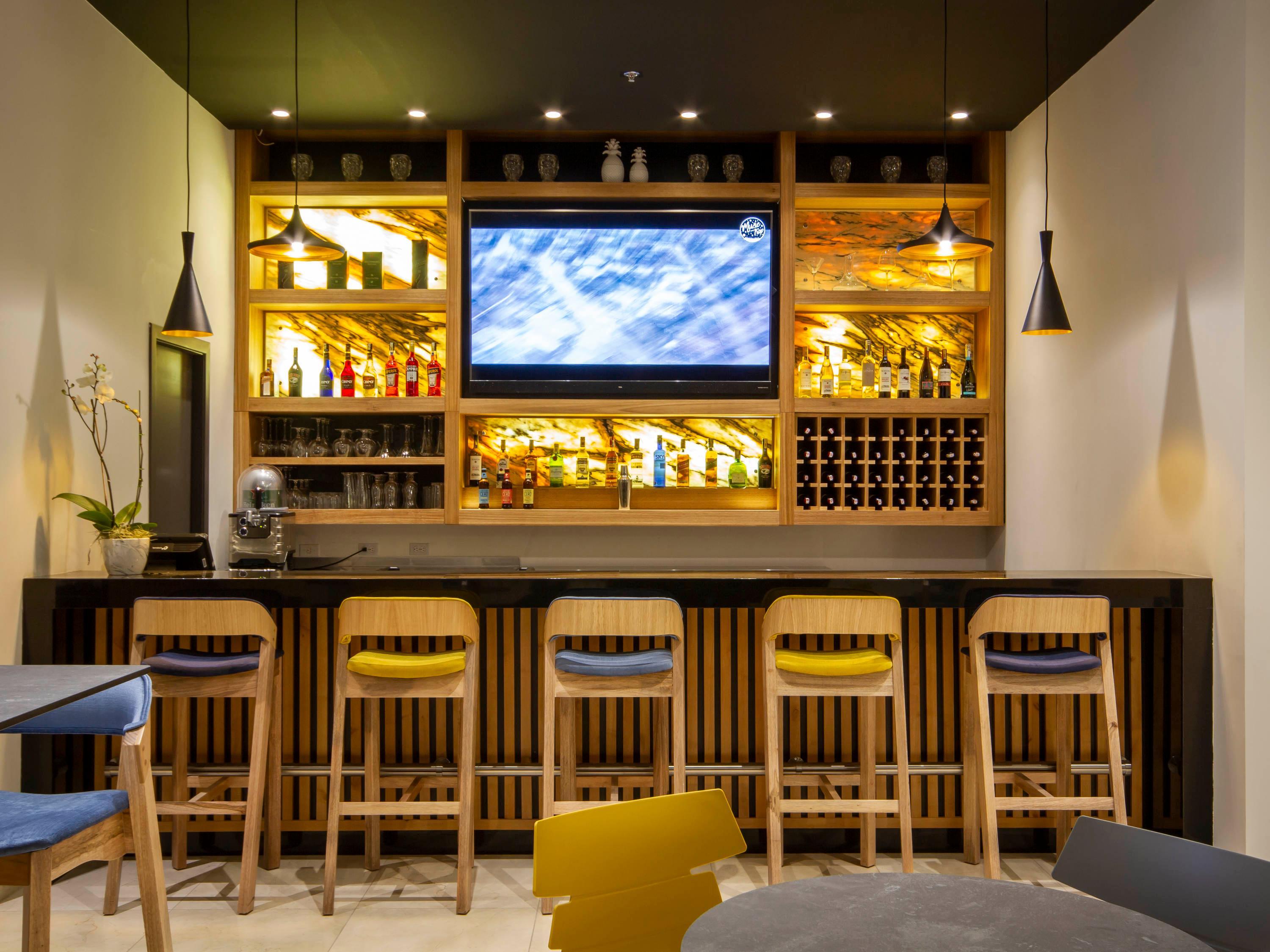 Bar/Salón ibis Quito