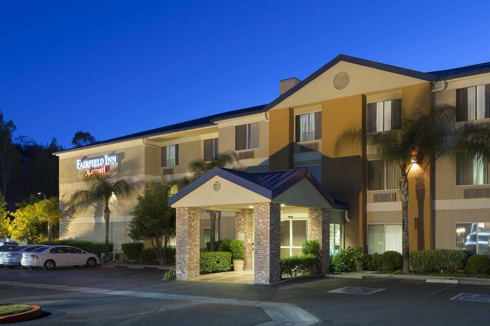 Vista Exterior Fairfield Inn Santa Clarita Valencia