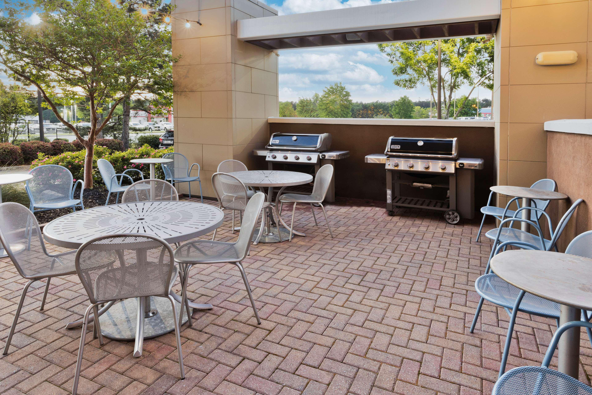 Restaurant Home2 Suites by Hilton Columbus GA