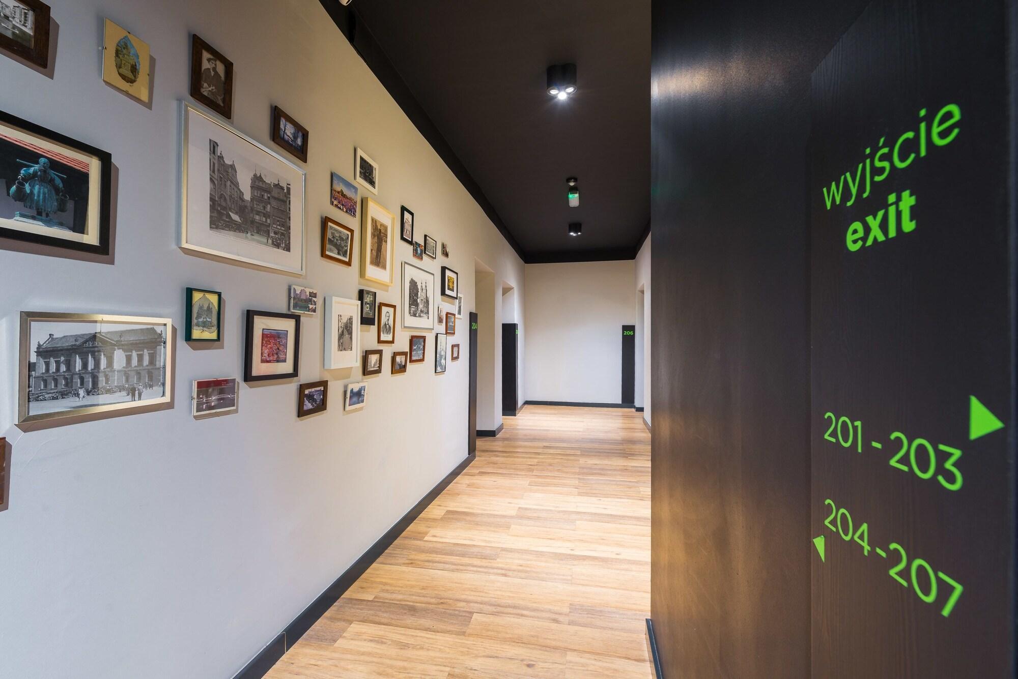 Bar/Salón Aparthouse Woźna 11 Old Town