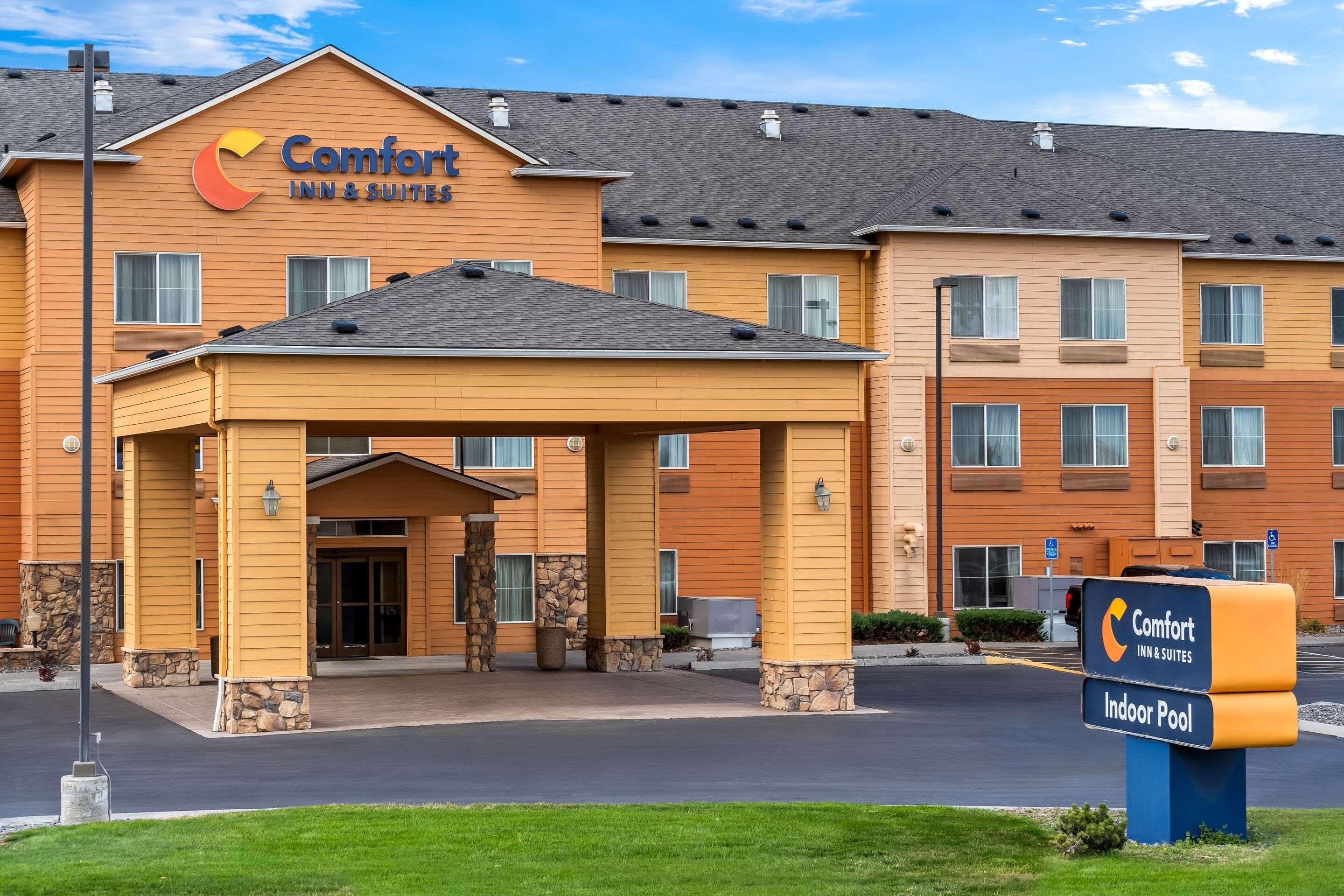 Vista Exterior Comfort Inn & Suites Hermiston South