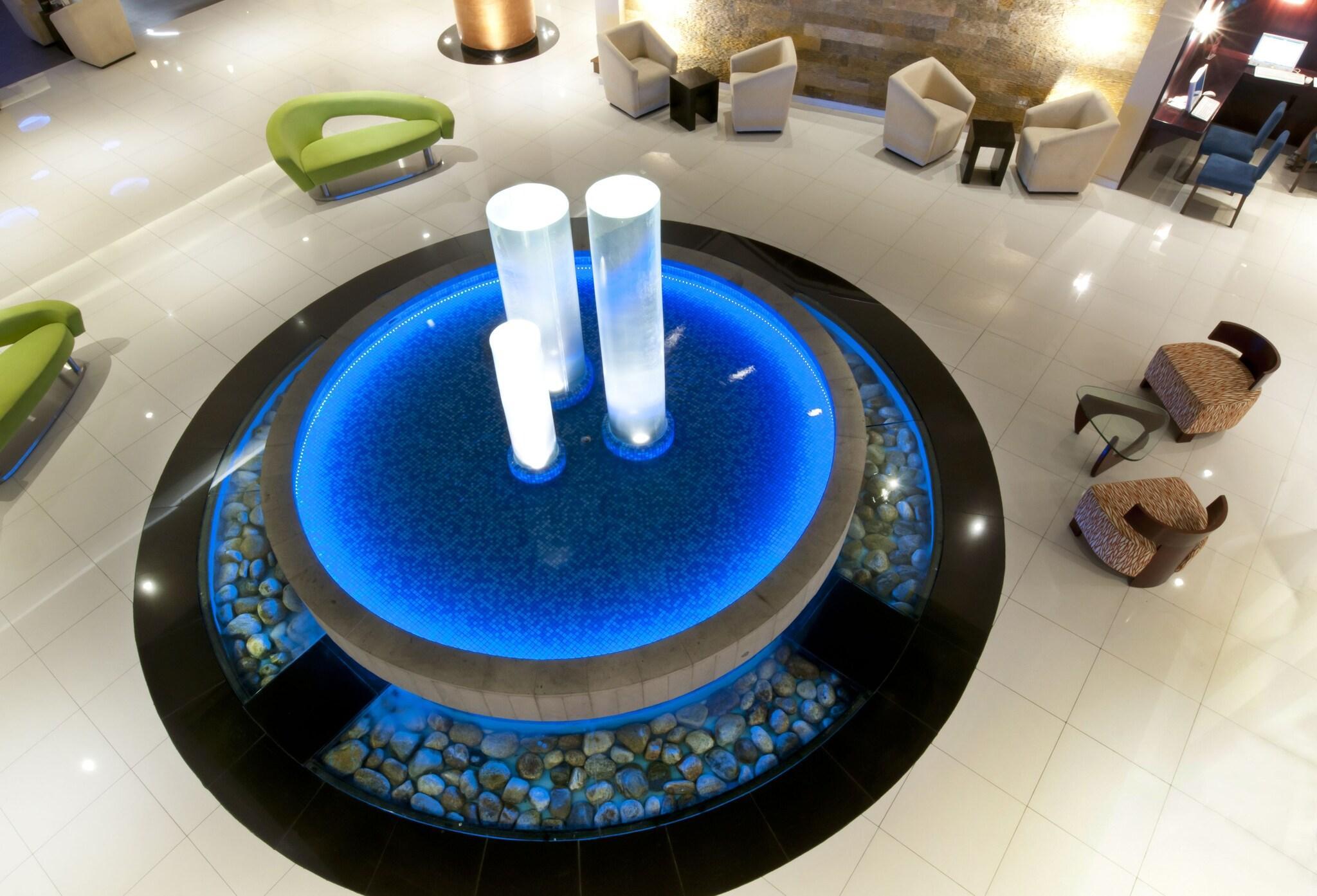 Vista Lobby Mercure Alameda Quito