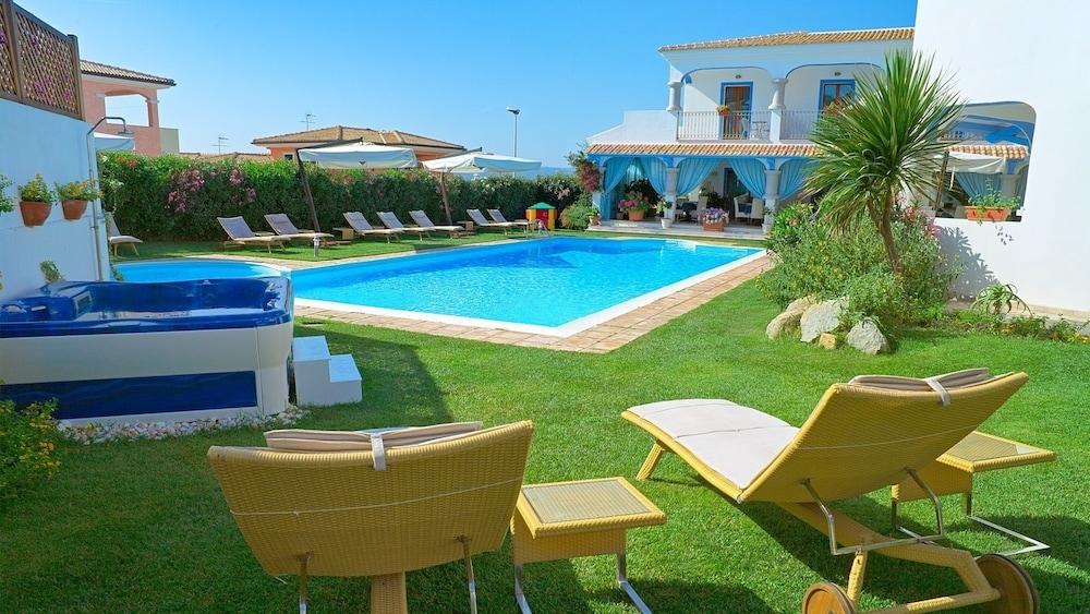 Vista Piscina Diana Hotel