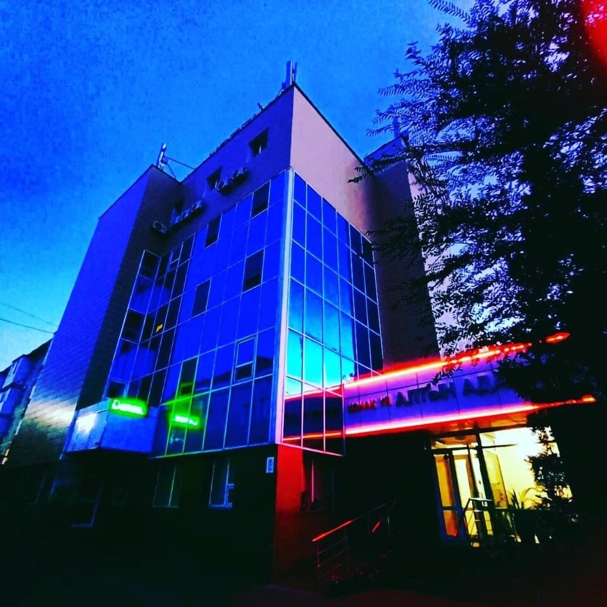 Vista Exterior Altyn-Adam Hotel