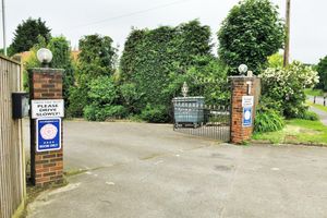 Alojamiento - Forest Edge Motel