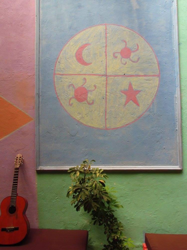 Varios Origenes Hostel