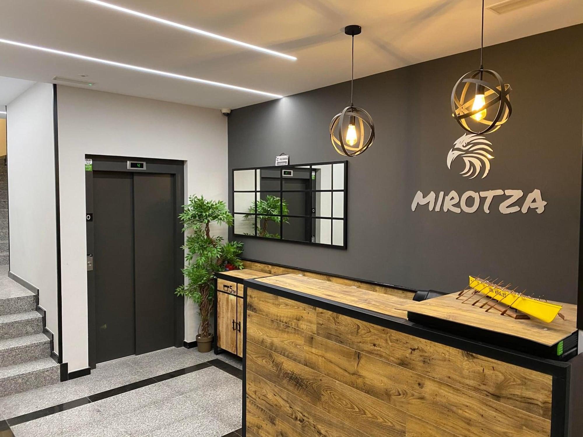 Vista Lobby Mirotza Rooms
