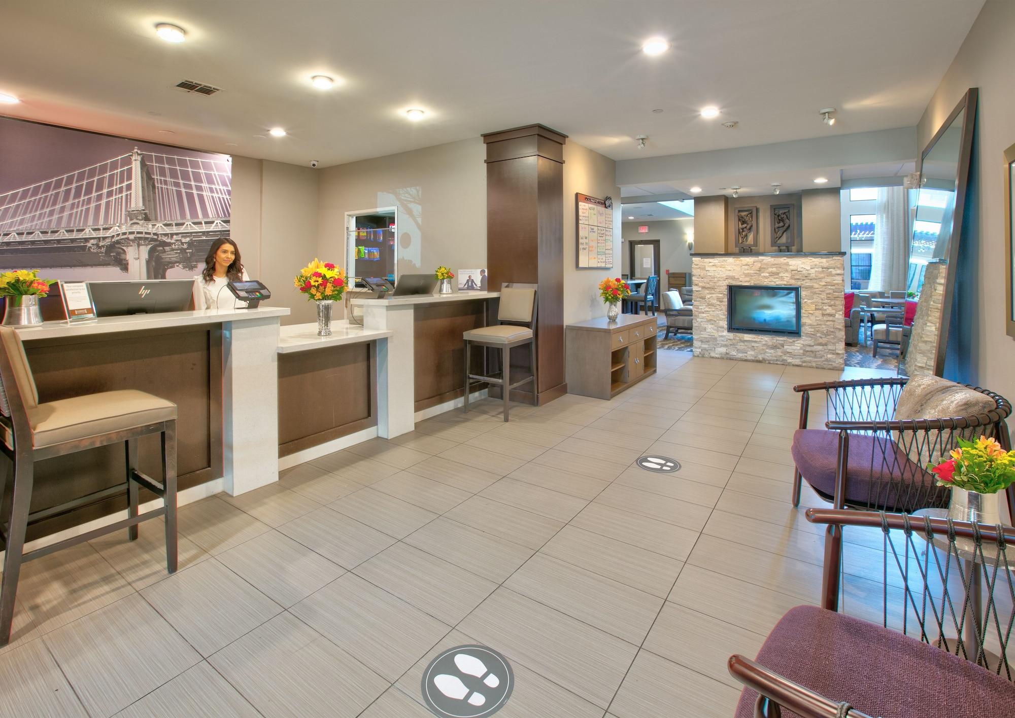 Vista Lobby Staybridge Suites Plano - Richardson Area by IHG