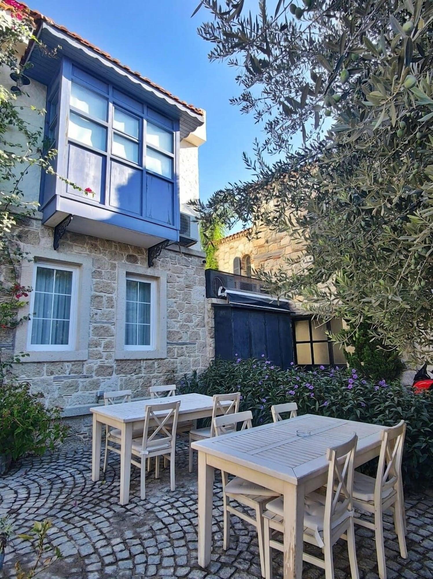 Vista Exterior Faro Alacati