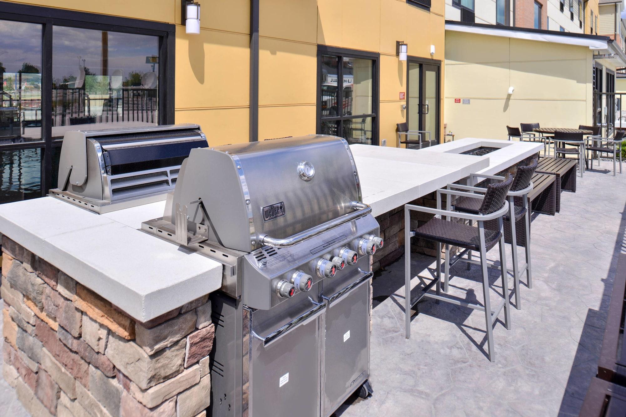 Restaurant TownePlace Suites by Marriott Gillette