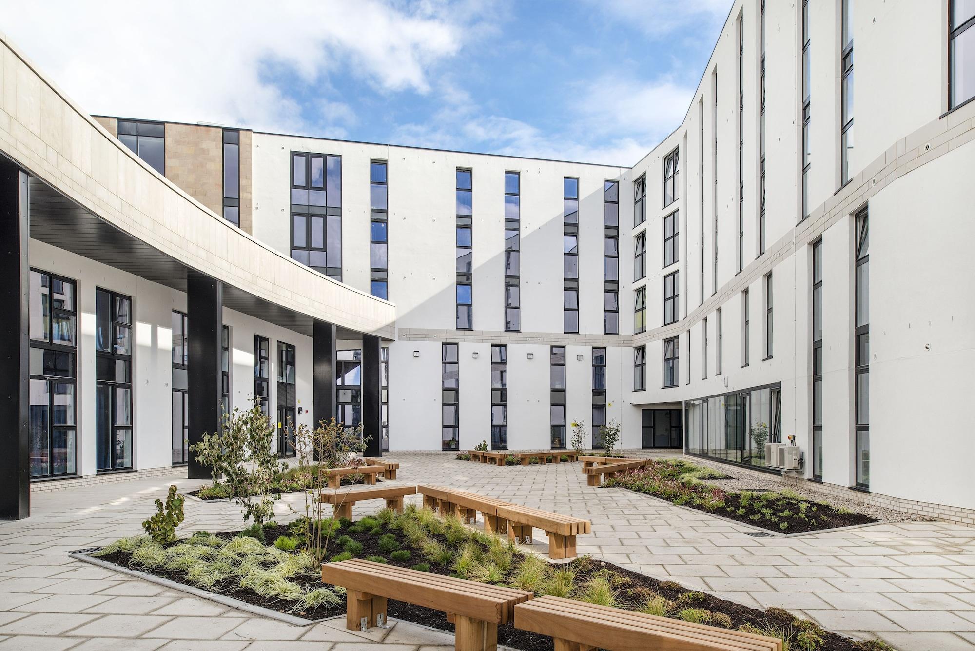 Varios Destiny Student Holyrood - Campus Accommodation