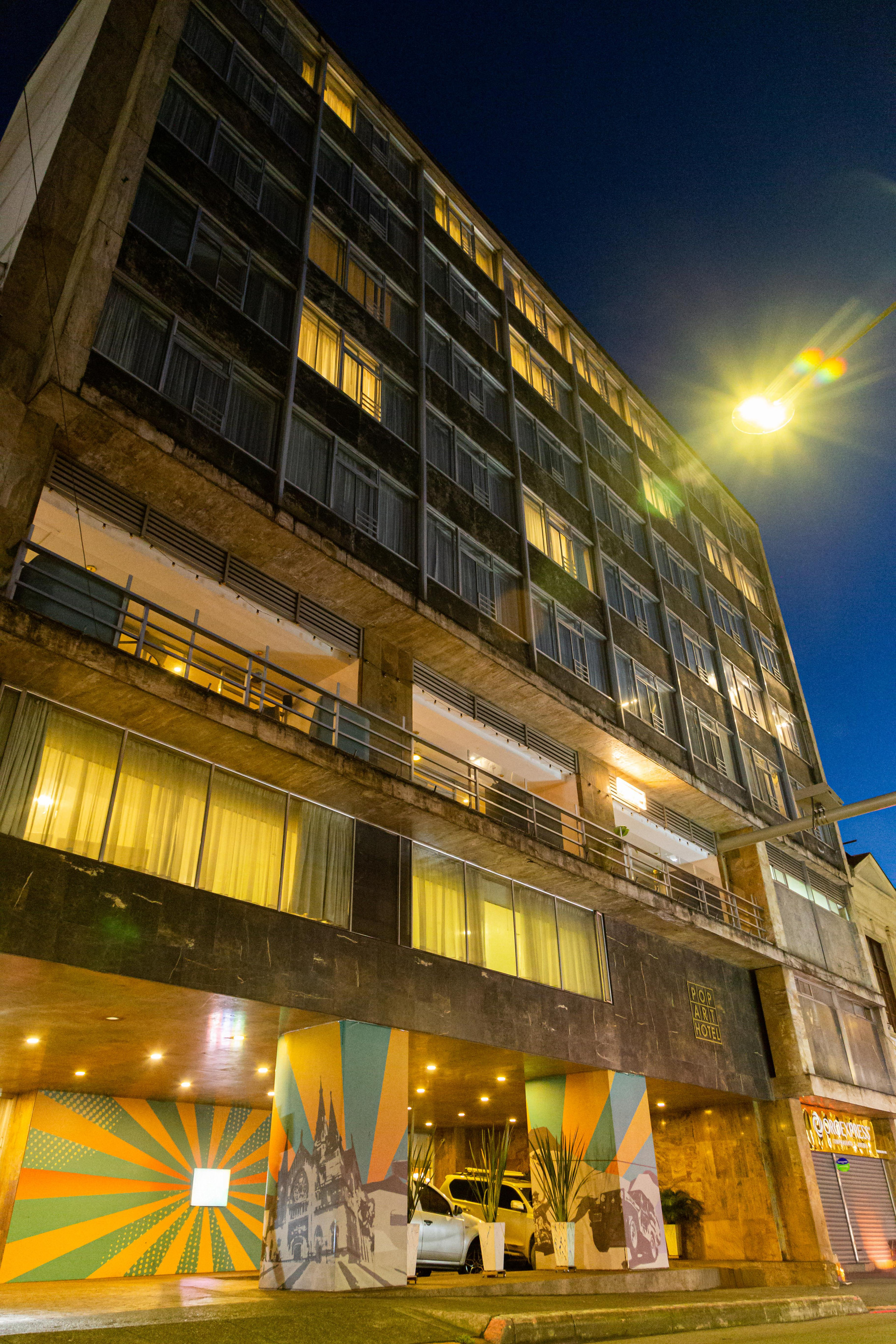 Vista Exterior Pop Art Hotel Las Colinas Manizales