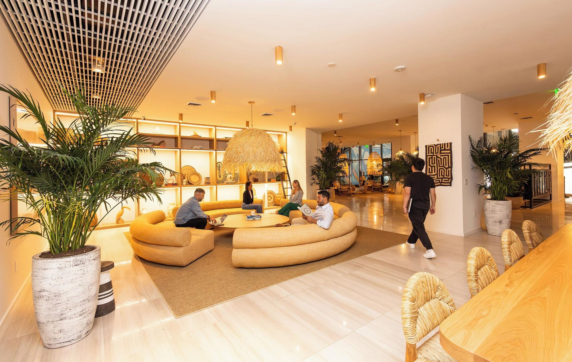 Vista Lobby Flow Fort Lauderdale Hotel