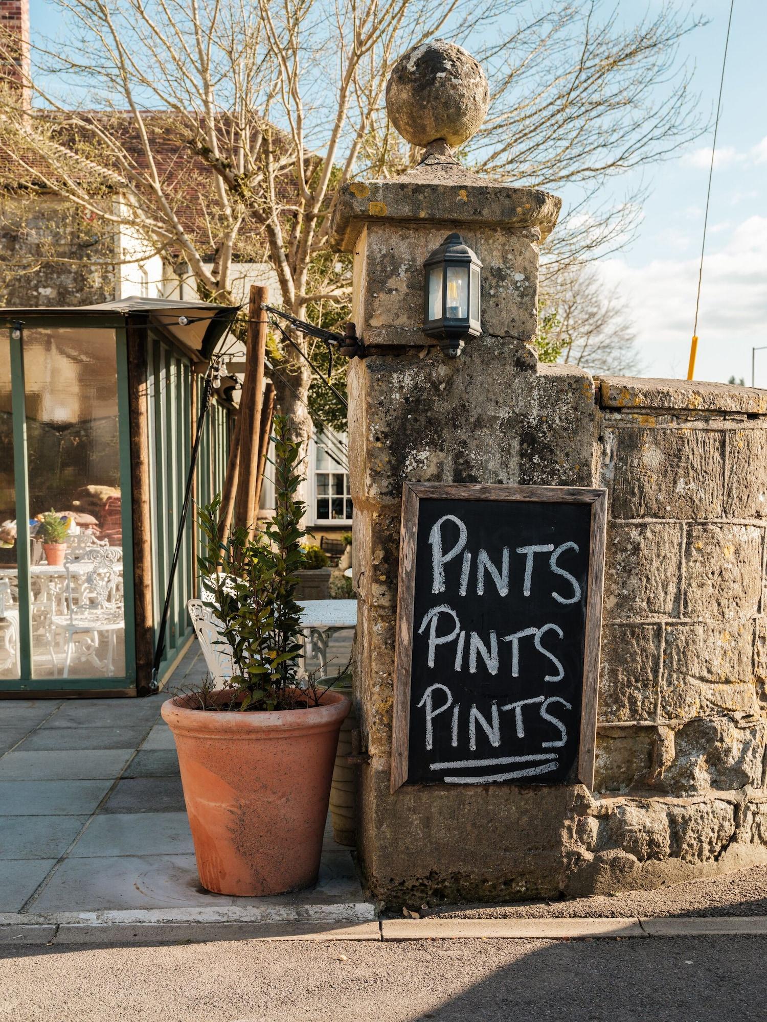 Vista Exterior The Grosvenor Arms