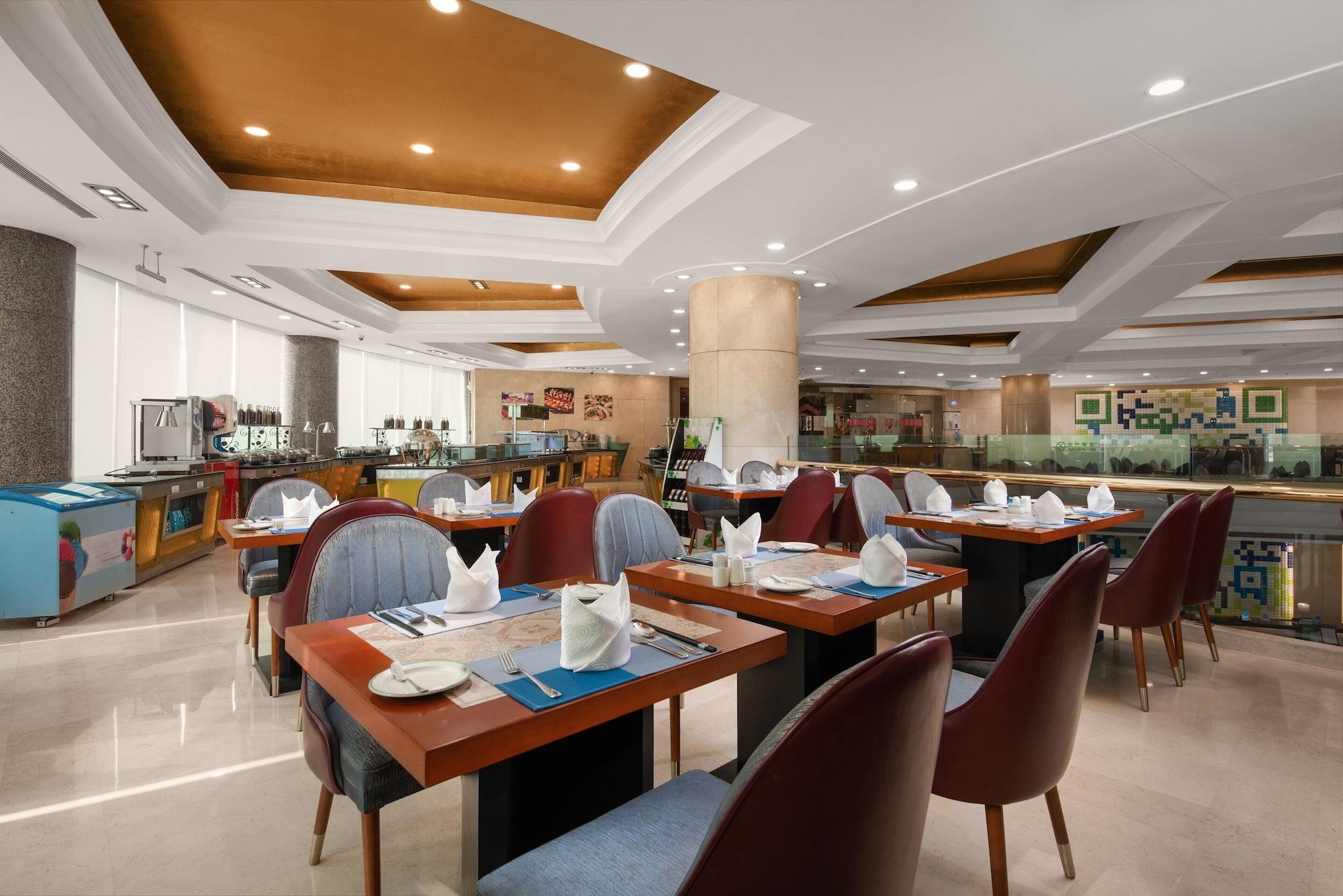 Restaurant Holiday Inn Beijing Chang An West by IHG