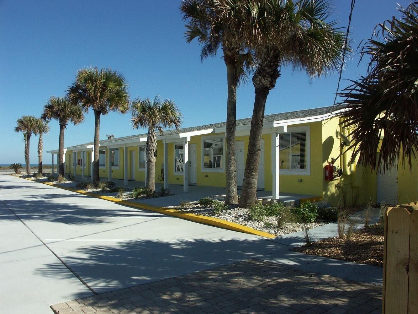 Vista Exterior Flagler Beach Motel and Vacation Rentals