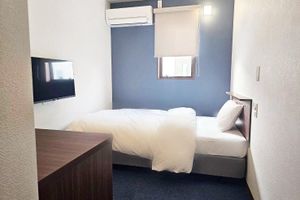Alojamiento - QUEENDOM KARATSU HOTEL
