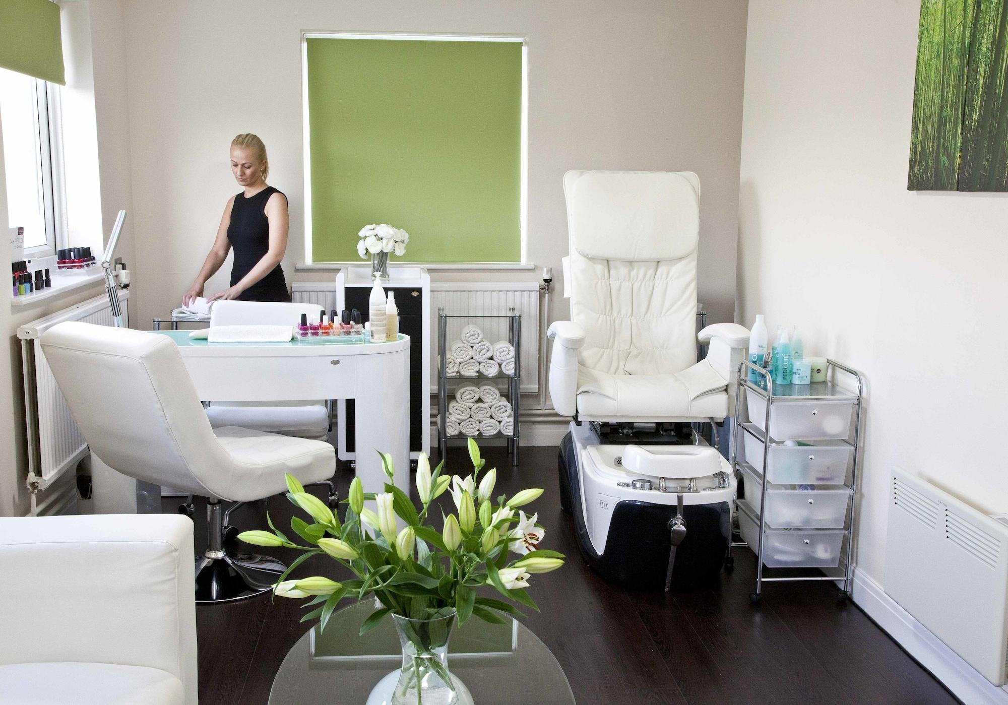 Spa Cresta Court Hotel