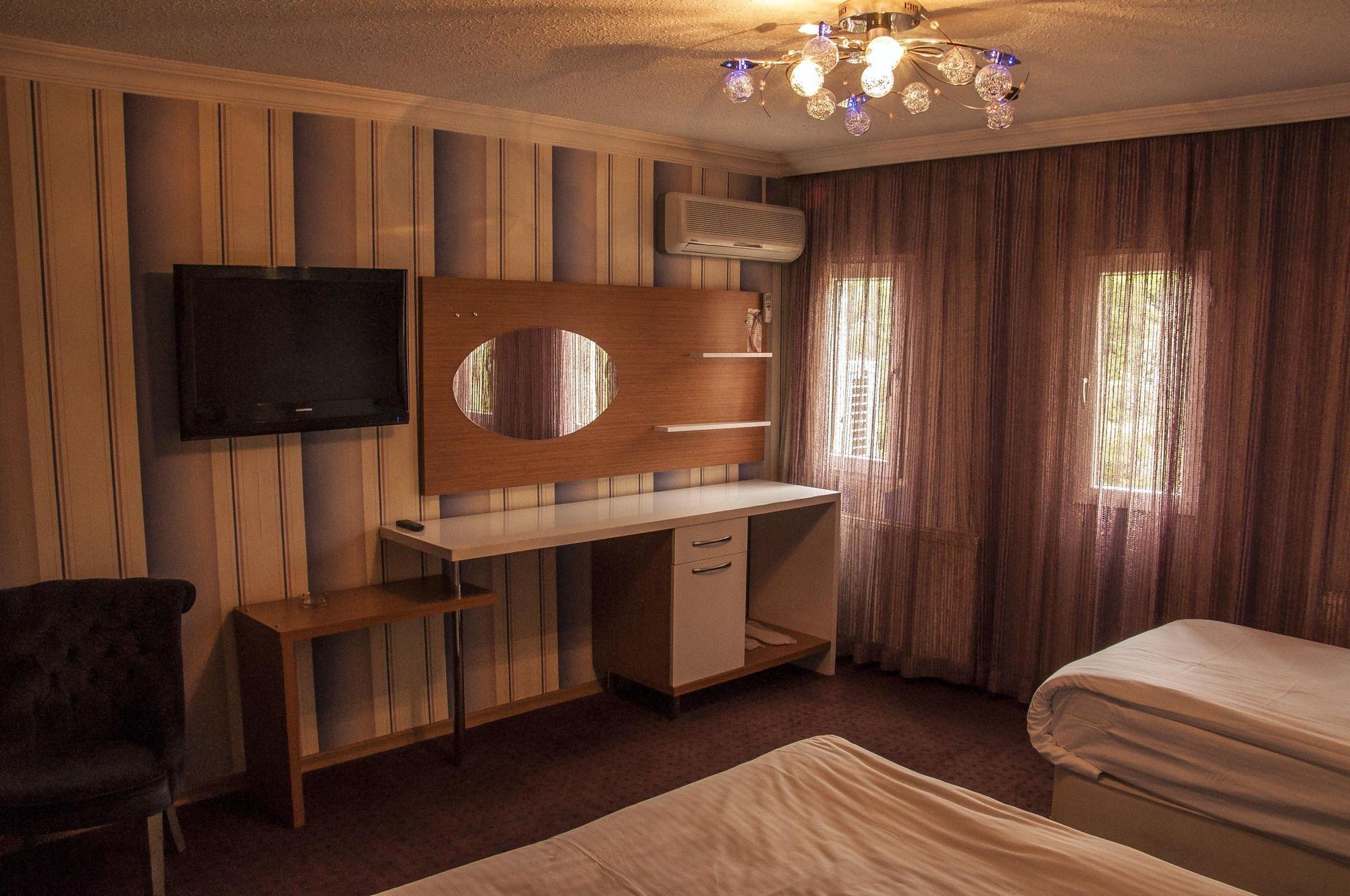 Set de Habitación Strazburg Hotel