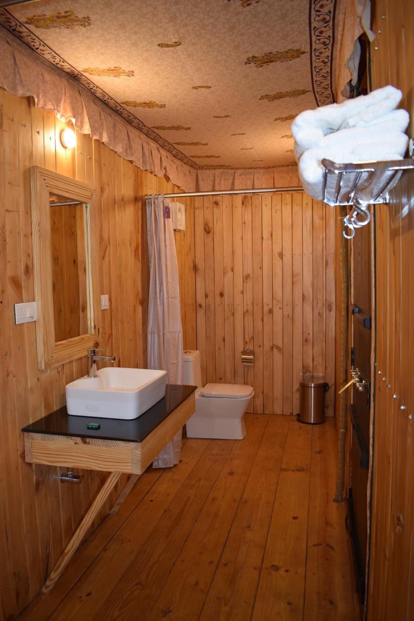 Spa Govardhan Eco Village
