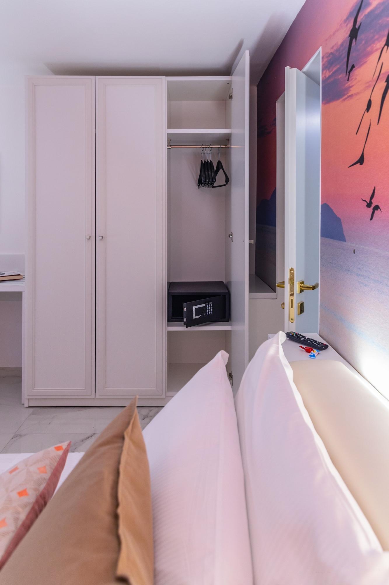 Set de Habitación Marina Centro Suite