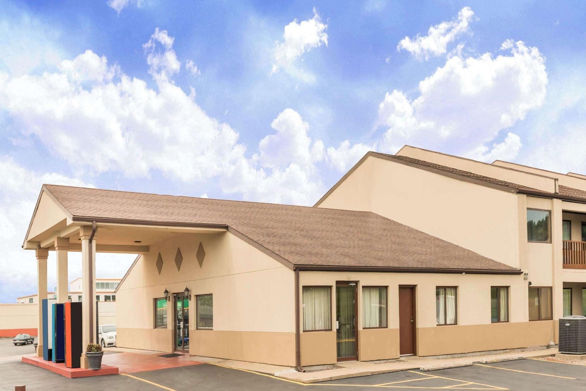 Varios Days Inn by Wyndham Hannibal