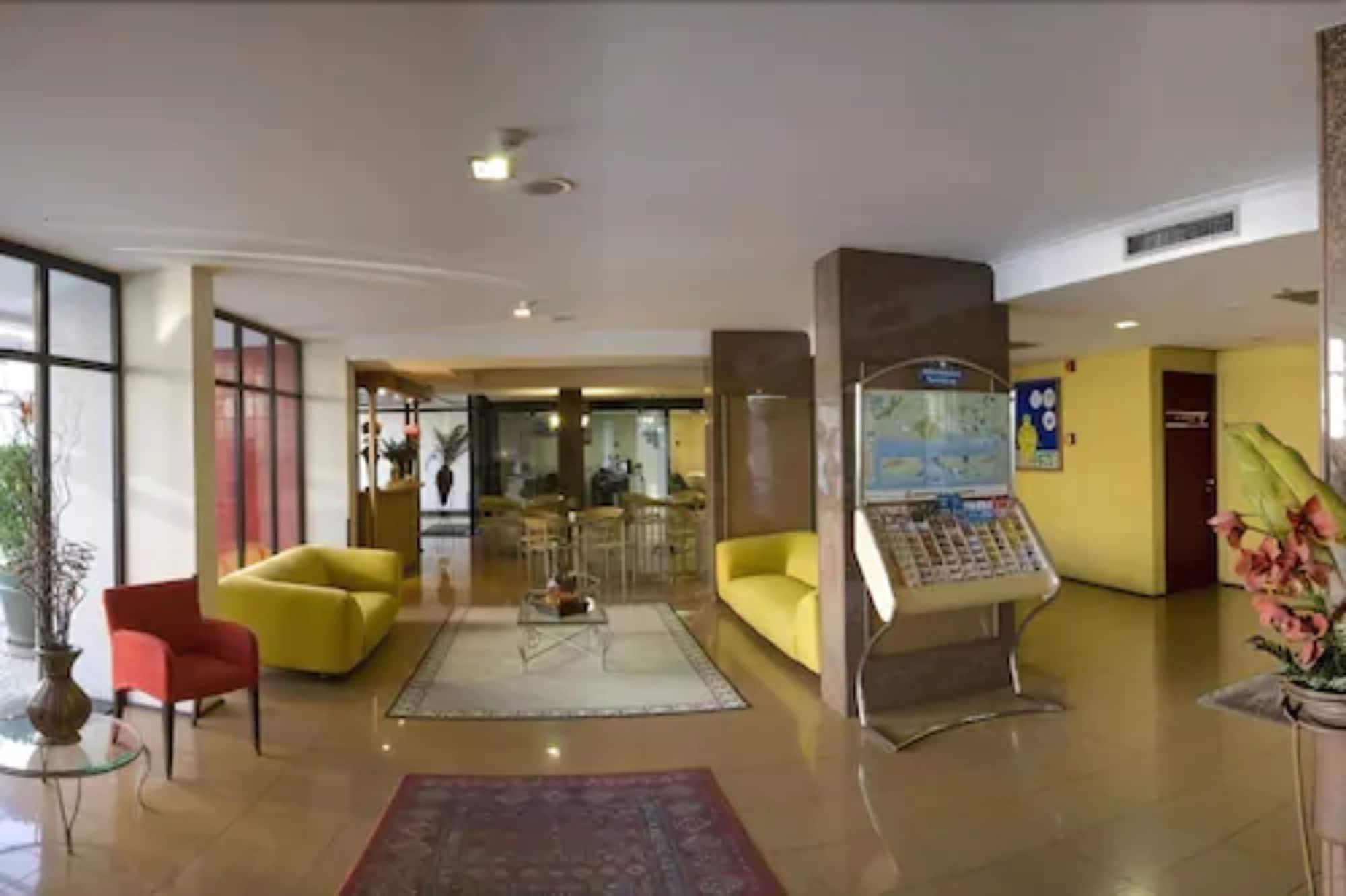Vista Lobby Rede Andrade LG Inn
