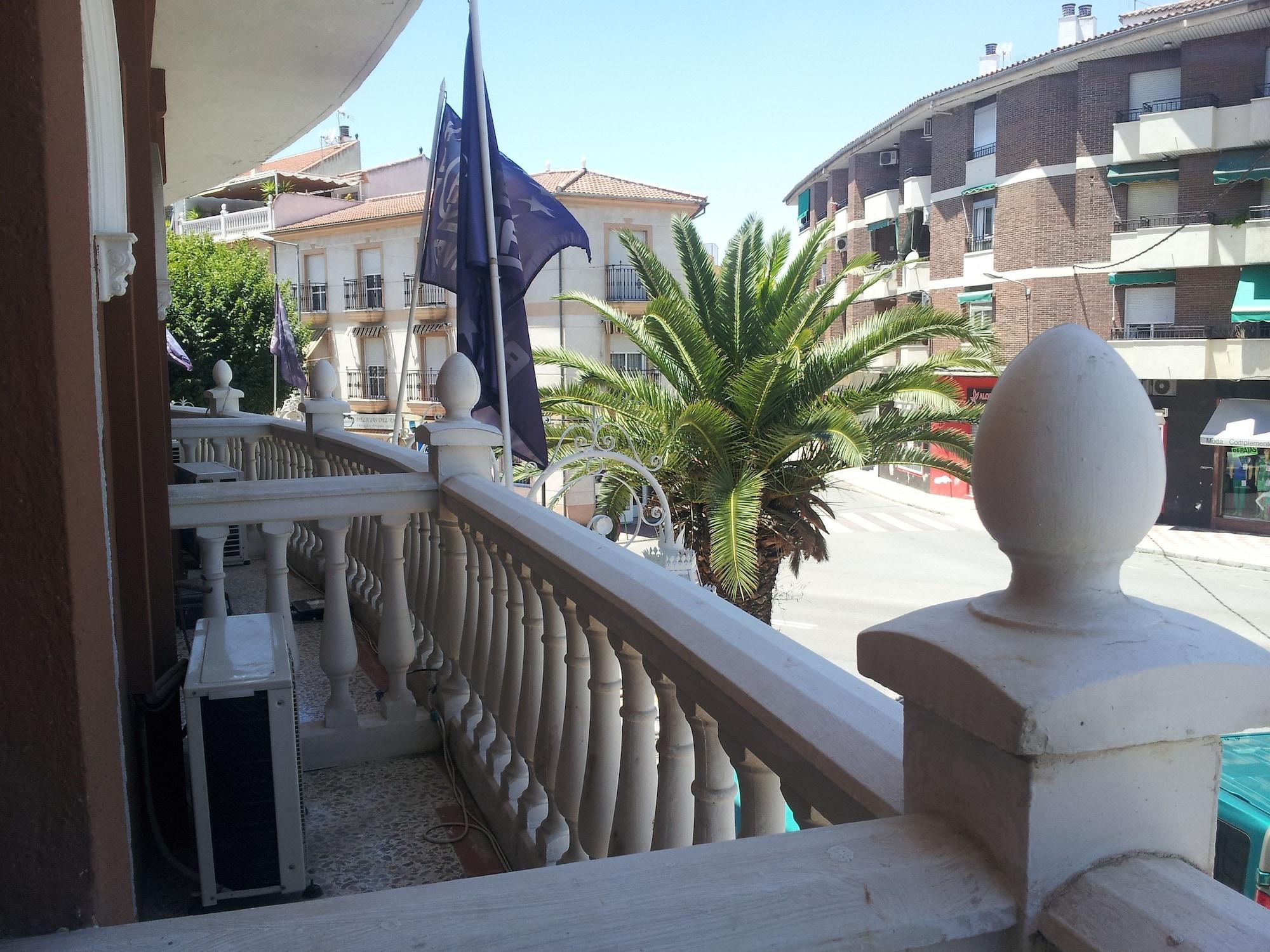 Vista Exterior Hotel La Curva