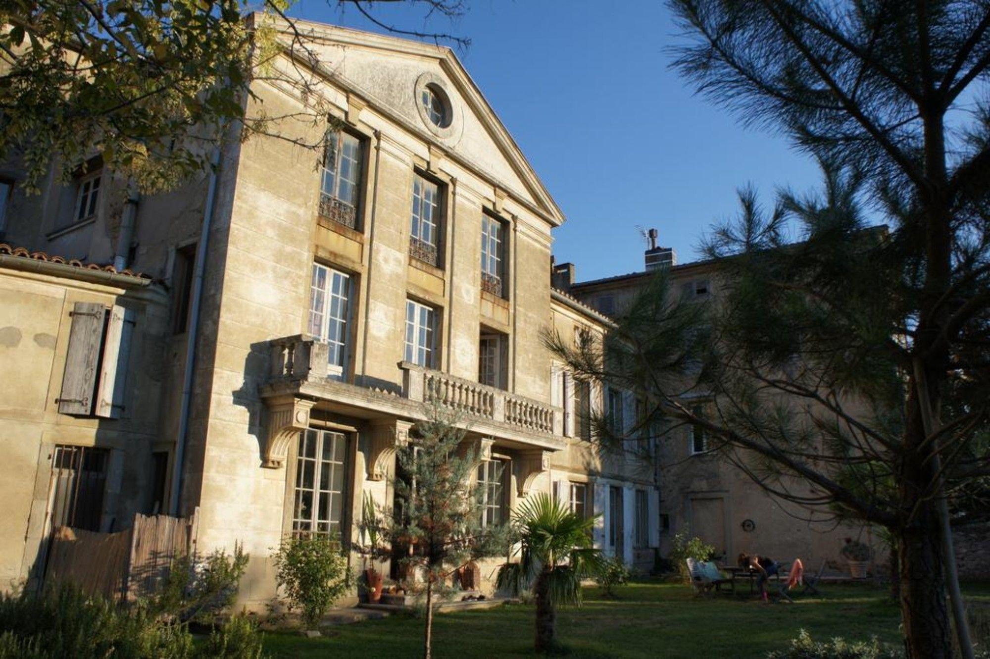 Vista Exterior Yobaba Lounge