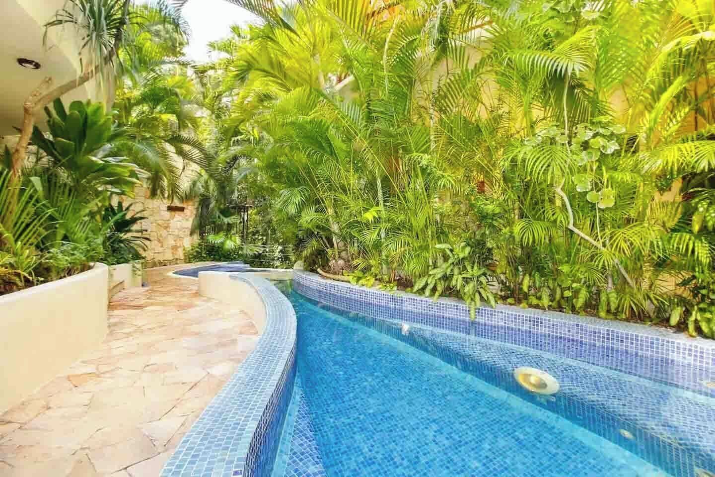 Vista Piscina Villas Sacbe Condo Hotel and Beach Club