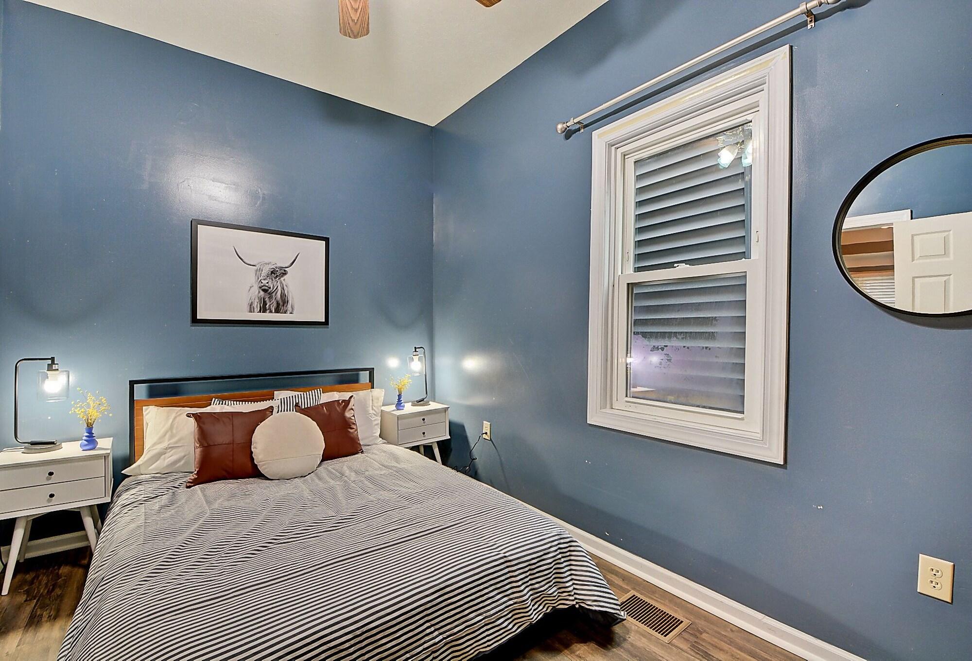 Habitación Amazing 3BR/2BA home! Steps to Fountain Square!