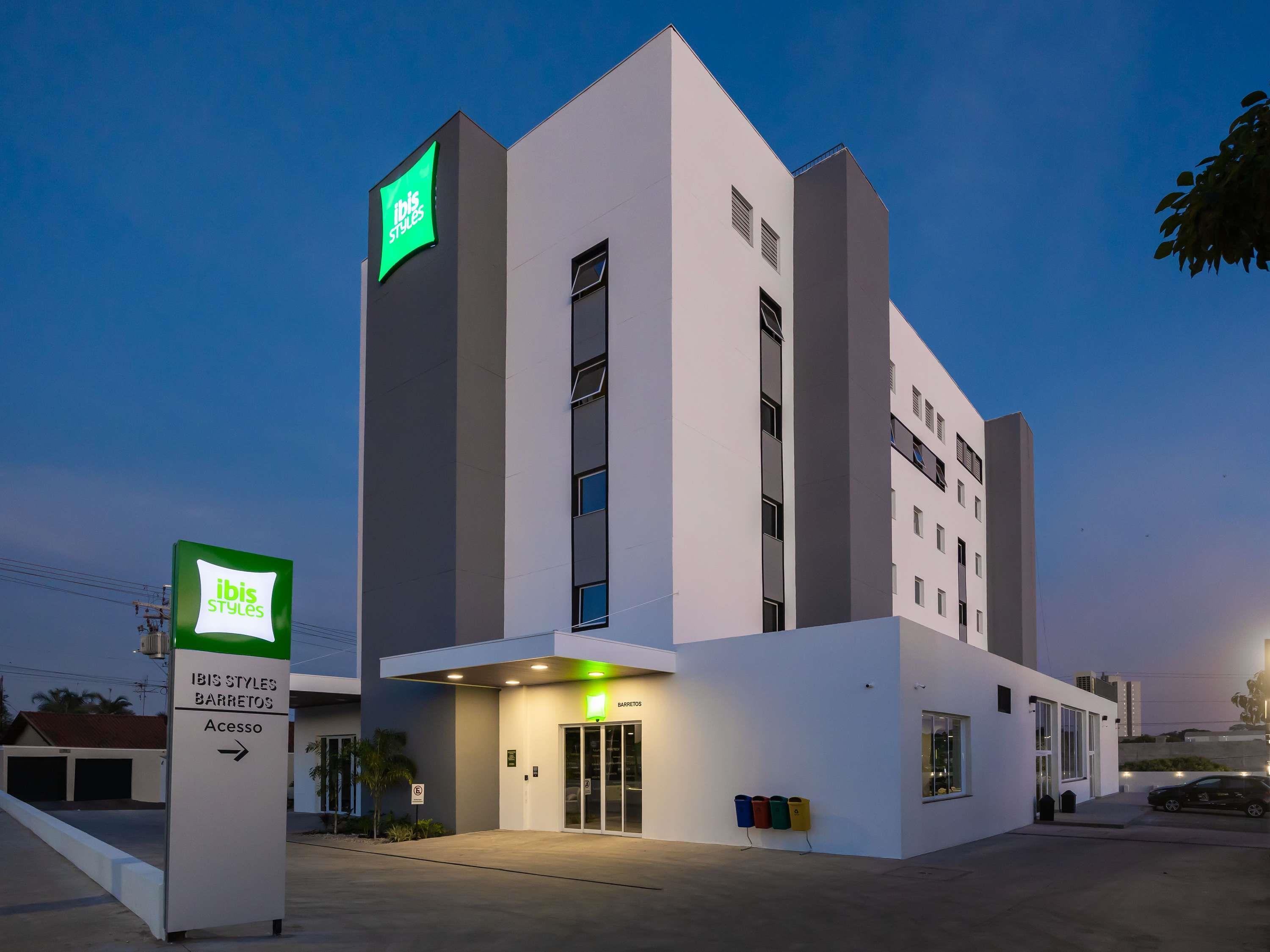 Vista Exterior Ibis Styles Barretos
