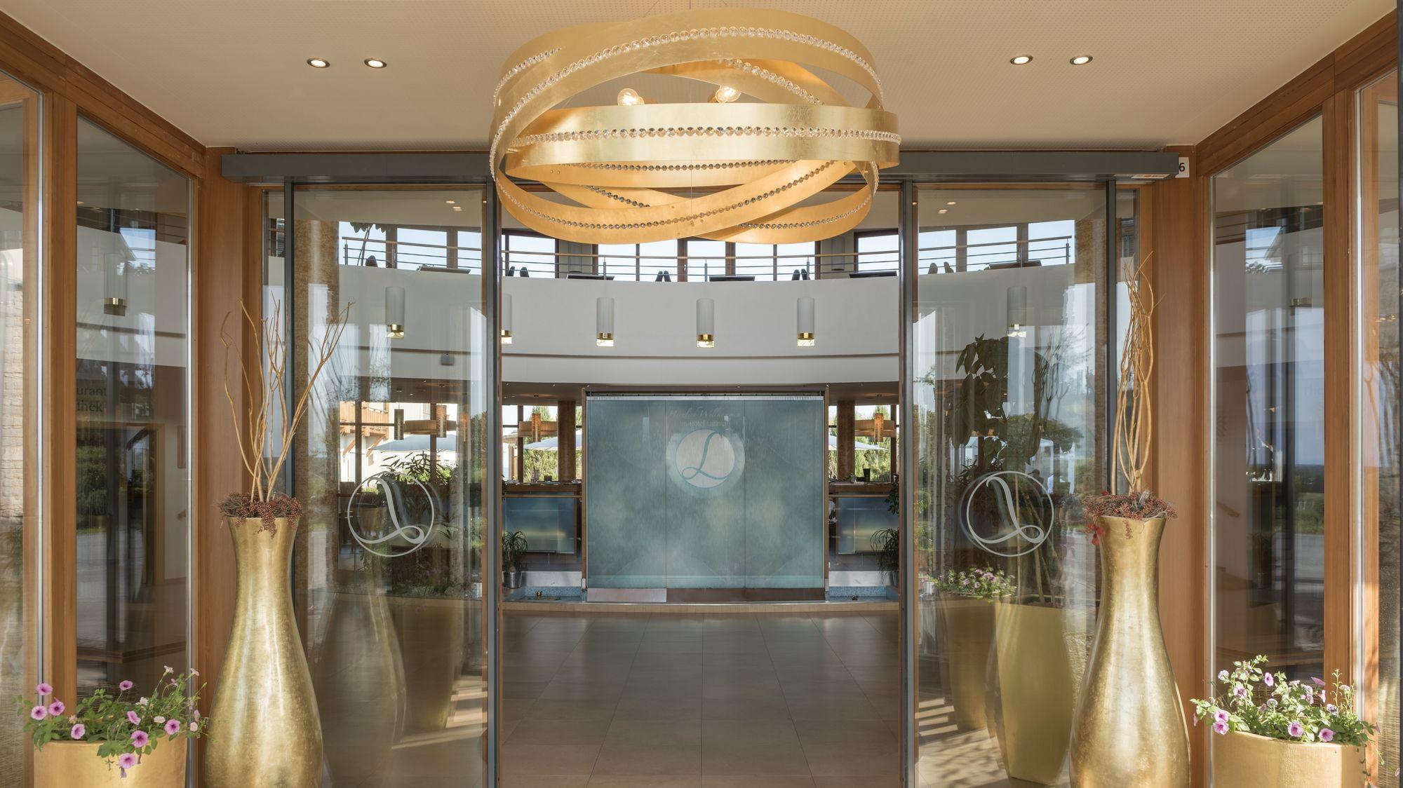 Vista Lobby Hotel & Spa Larimar