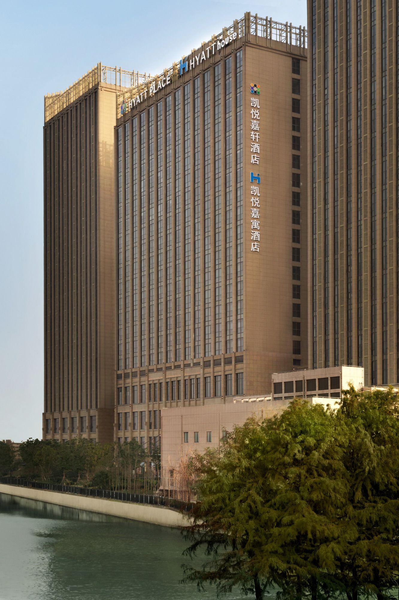 Vista Exterior Hyatt Place Shanghai New Hongqiao