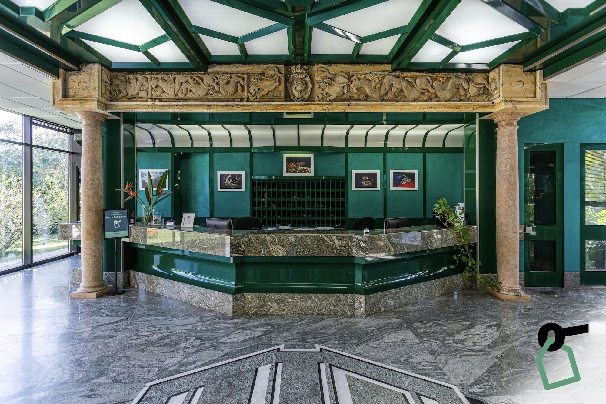 Vista Lobby Hotiday Room Collection - Circeo