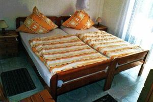 Alquiler Vacacional - Villa with private pool, glass patio, very good furniture