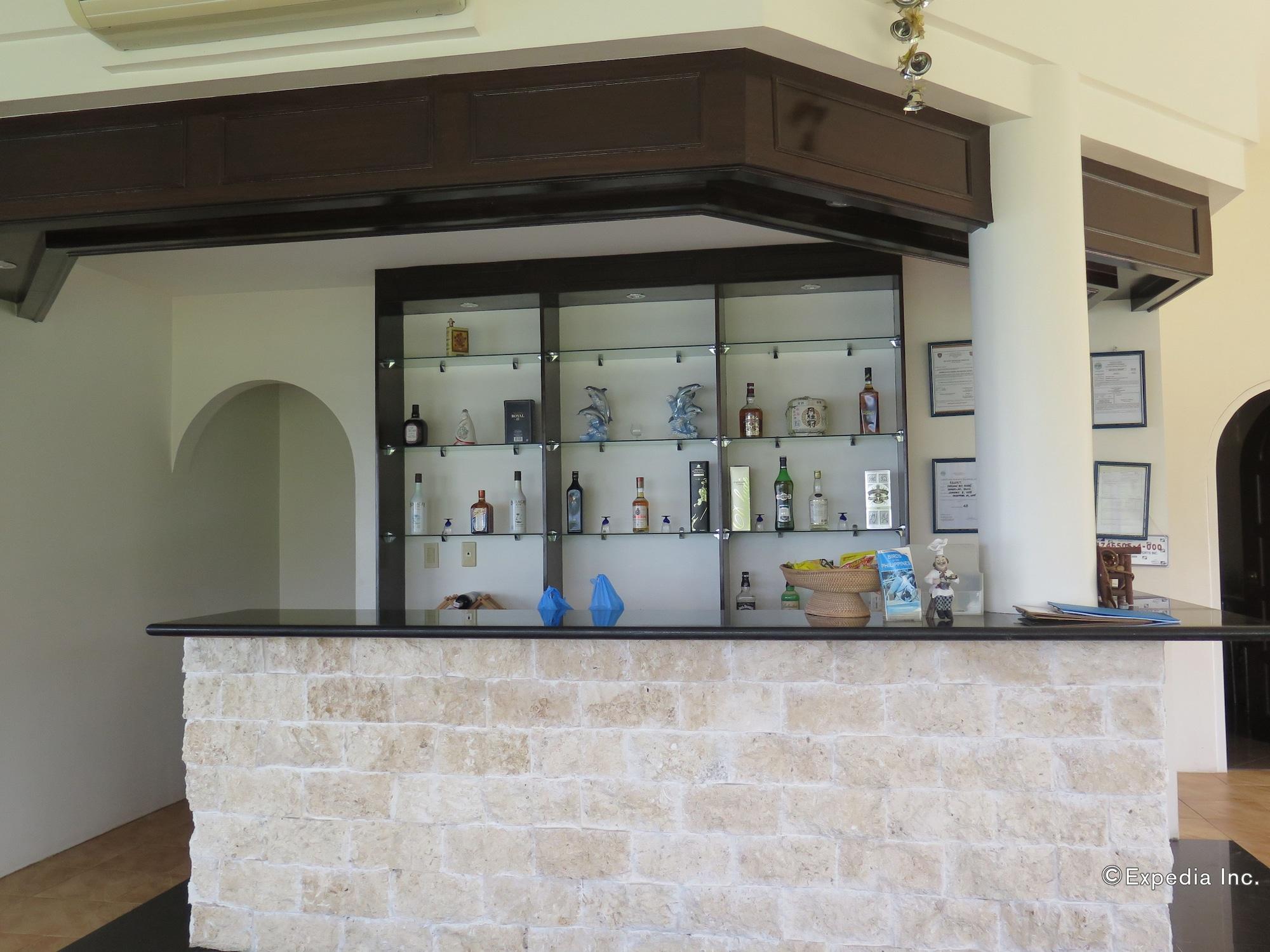 Bar/Salón Sherwood Bay Resort & Aqua Sports