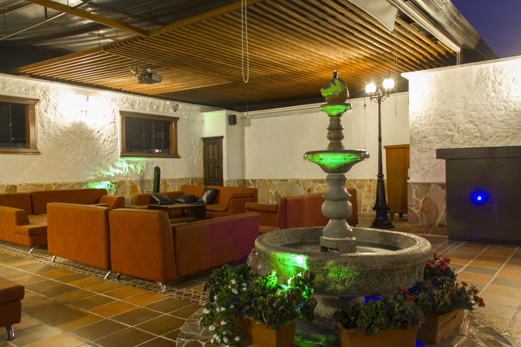Bar/Salón Hotel León Dorado