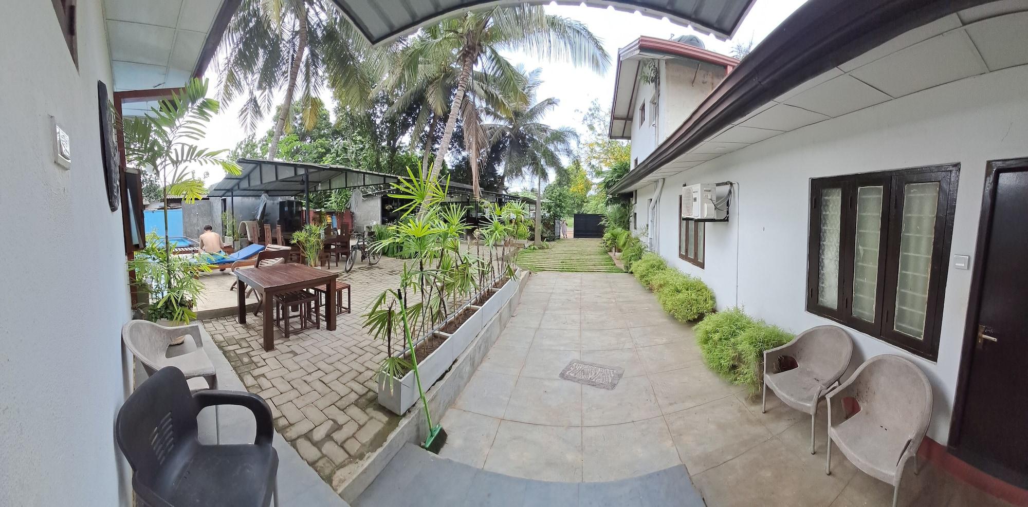 Vista Exterior Kutumbaya