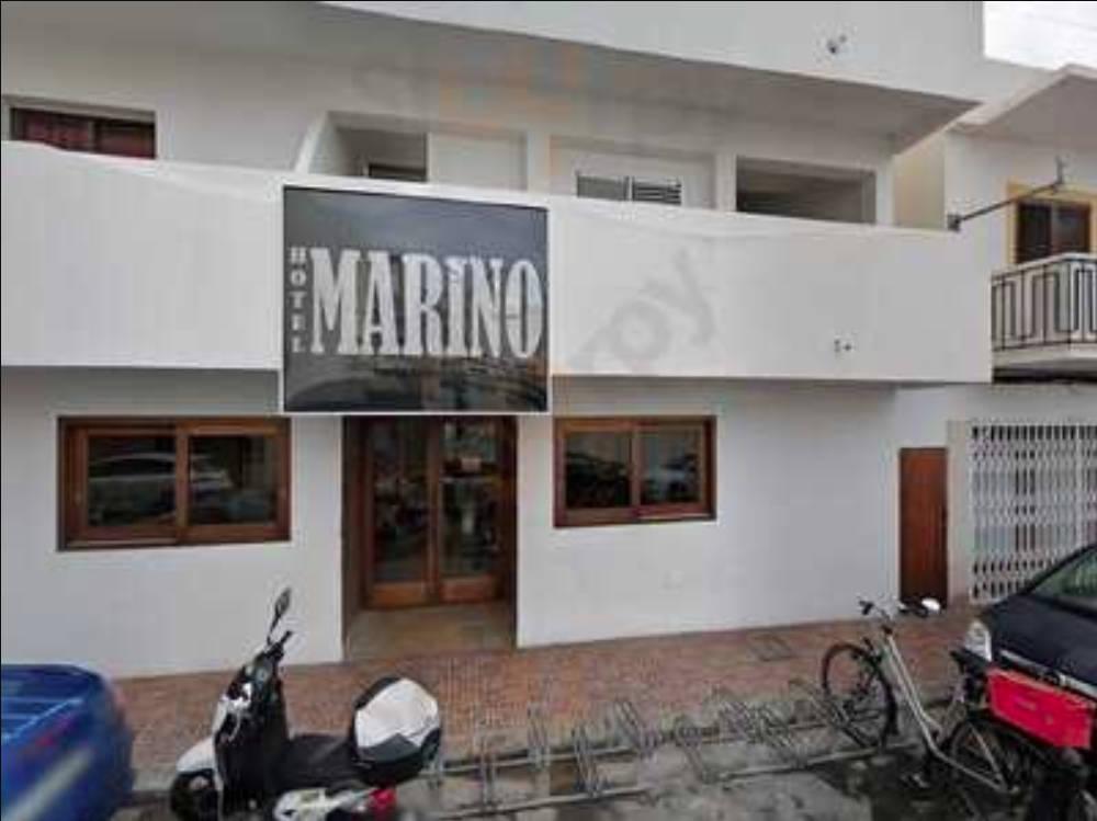 Vista Exterior Hostal Marino