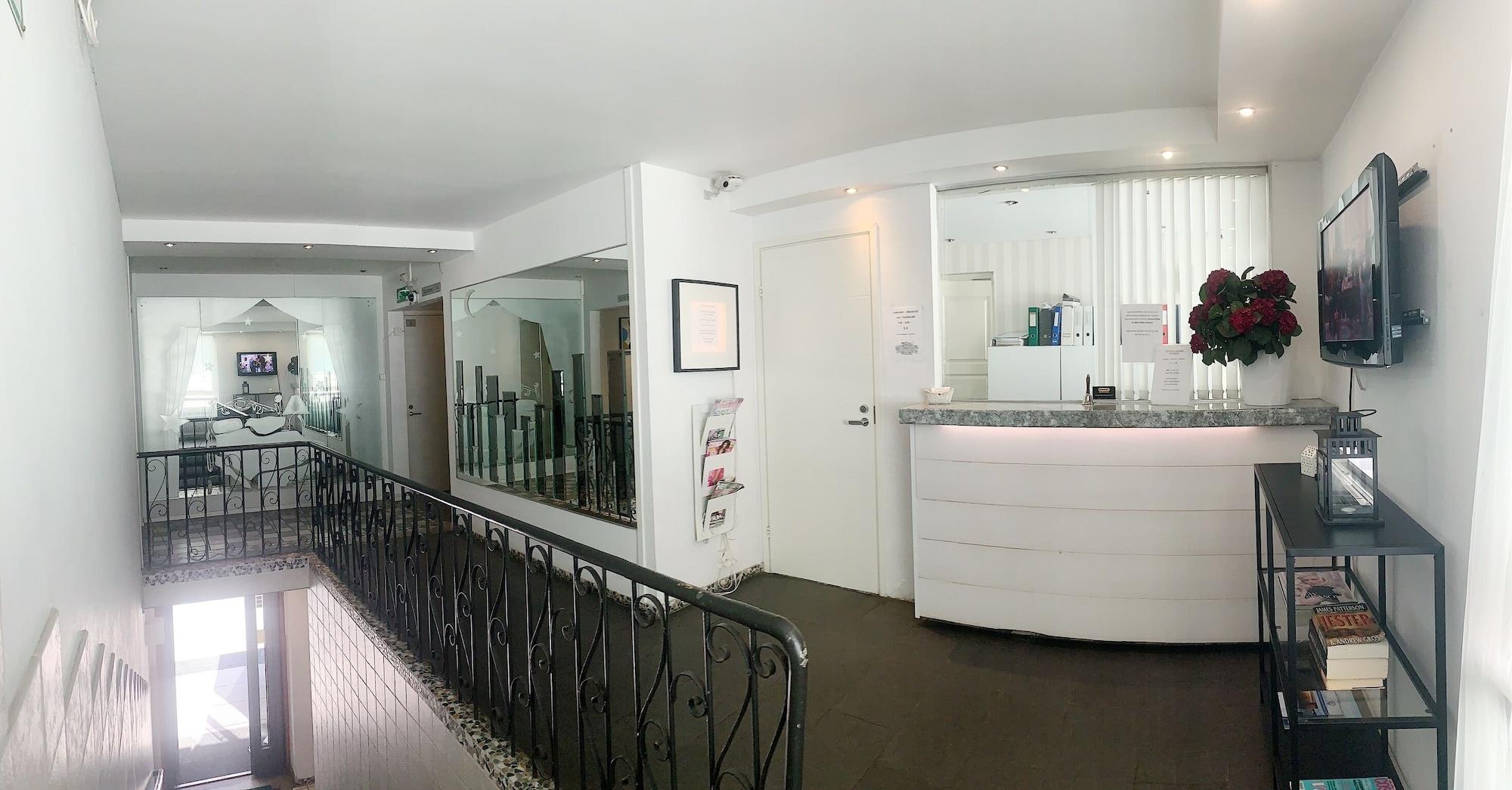 Vista Exterior Hotel Harriet