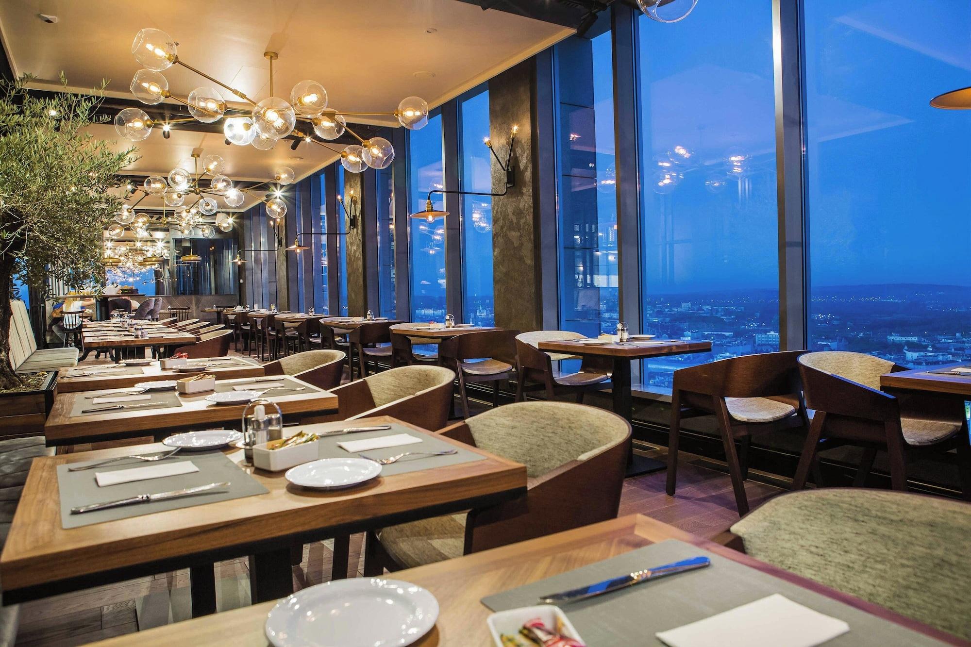 Bar/Salón Courtyard by Marriott Katowice City Center