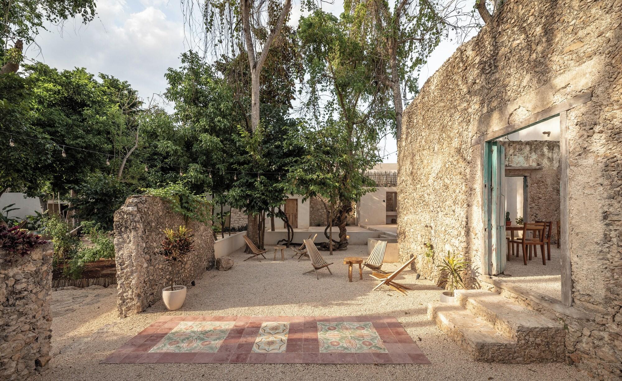 Vista Exterior Casona Los Cedros