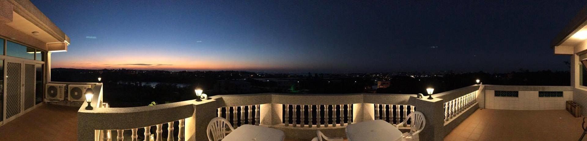 Vista Exterior Little Weekend Inn