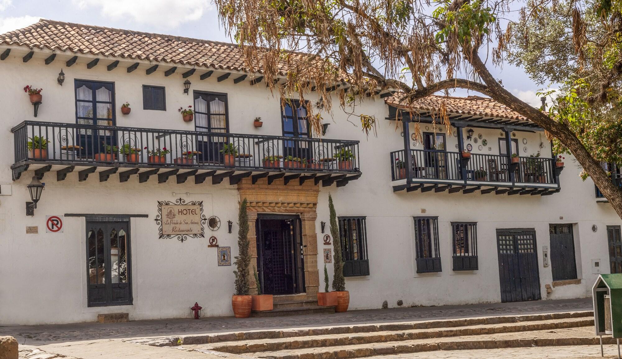 Vista Exterior Hotel La Posada de San Antonio