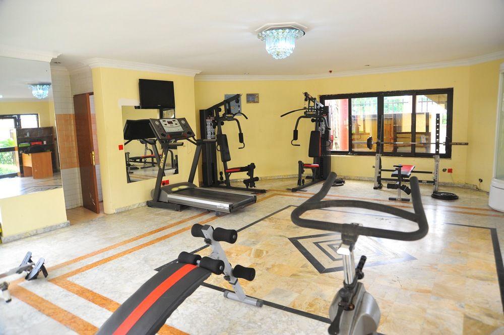 Gimnasio Peemos Place Warri