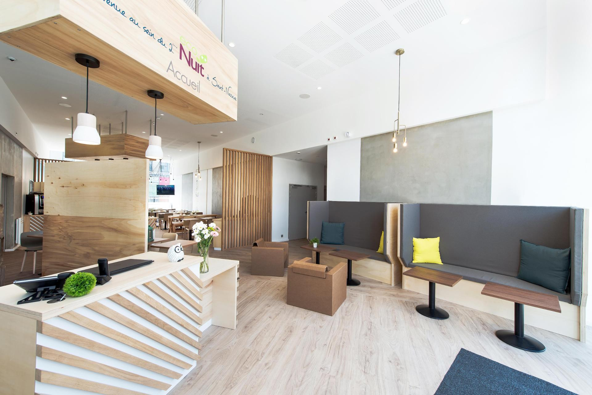 Vista Lobby B&B HOTEL Saint-Nazaire Pornichet