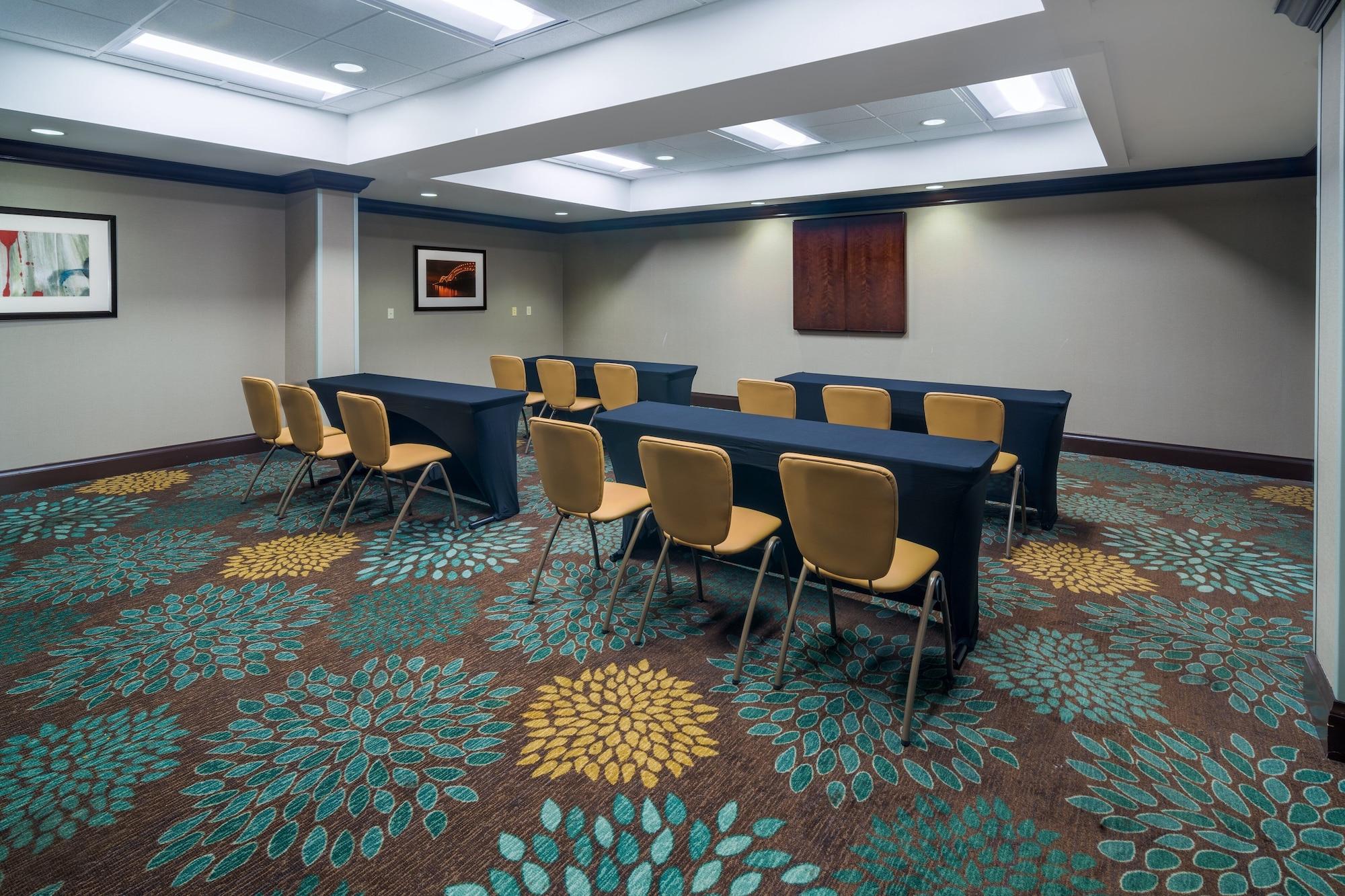 Sala de Reuniones Staybridge Suites Memphis - Poplar Ave East by IHG